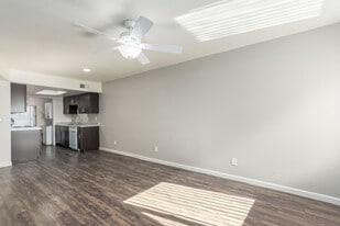 The Davenport in Mesa, AZ - Building Photo