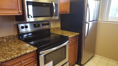 57A Essex Rd in Monroe Township, NJ - Building Photo - Building Photo