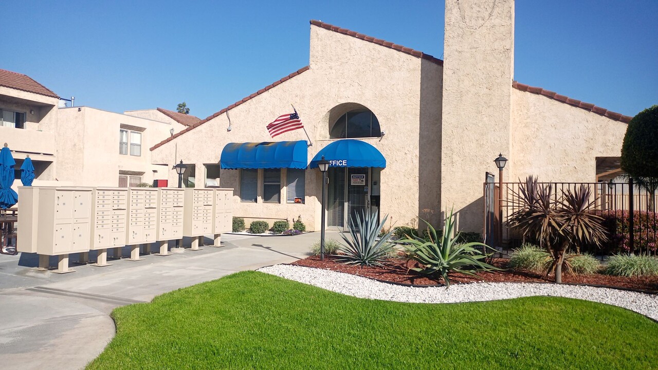 Walnut Apartments in La Puente, CA - Building Photo