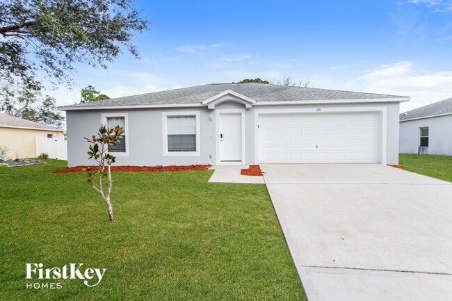property at 721 Carlyle Ave