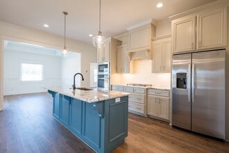 433 Long Pond Rd in Lake Park, GA - Building Photo - Building Photo