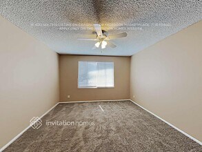 4602 W Paradise Dr in Glendale, AZ - Foto de edificio - Building Photo