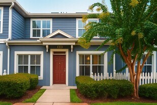 4600 Yellowgold Rd W in Kissimmee, FL - Building Photo