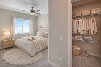 The Jade on Tremont in Davenport, IA - Foto de edificio - Building Photo