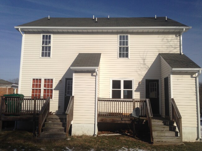 240 Kentucky Ave in Petersburg, VA - Building Photo - Building Photo