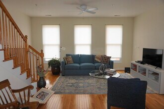 223 S Fremont Ave in Baltimore, MD - Building Photo - Building Photo