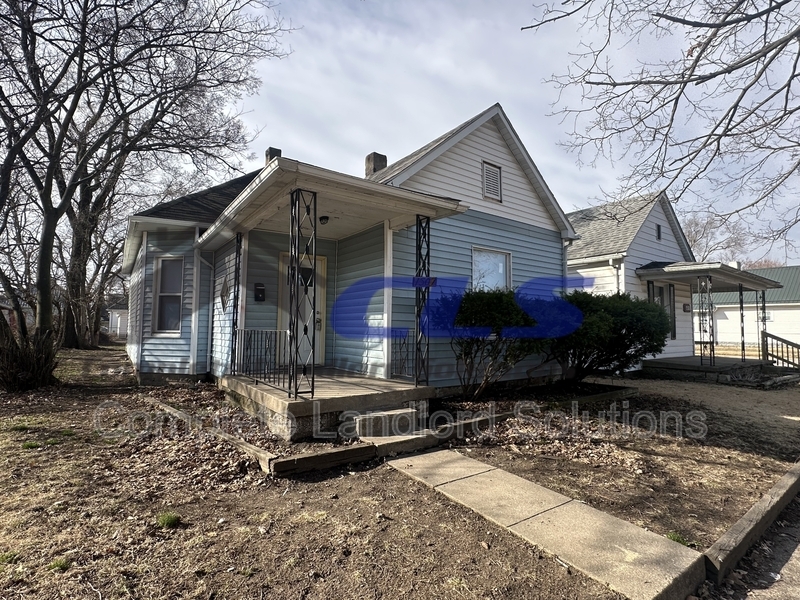 1507 5th Ave in Terre Haute, IN - Foto de edificio