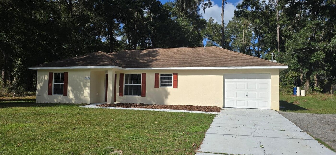 3373 SE 148th Pl in Summerfield, FL - Building Photo