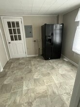 255 Allen St, Unit B in Elmira, NY - Foto de edificio - Building Photo