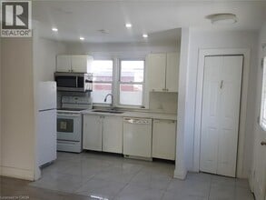 850 Garth St in Hamilton, ON - Building Photo - Building Photo