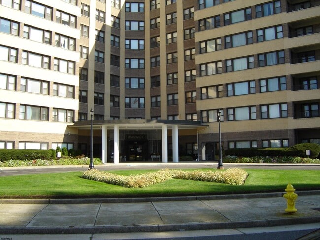 property at 101 S Raleigh Ave