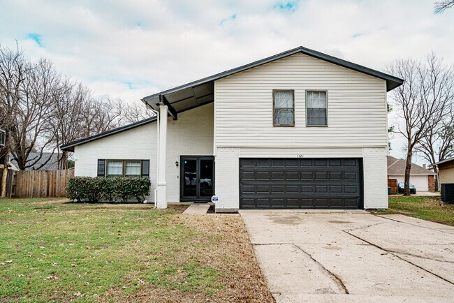 1121 Via Del Rey in Mesquite, TX - Building Photo - Building Photo