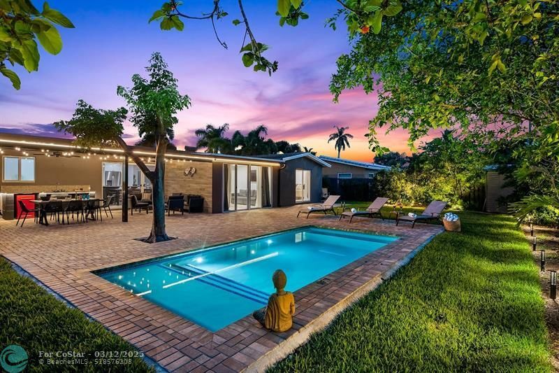 4311 NE 15th Ave in Oakland Park, FL - Building Photo