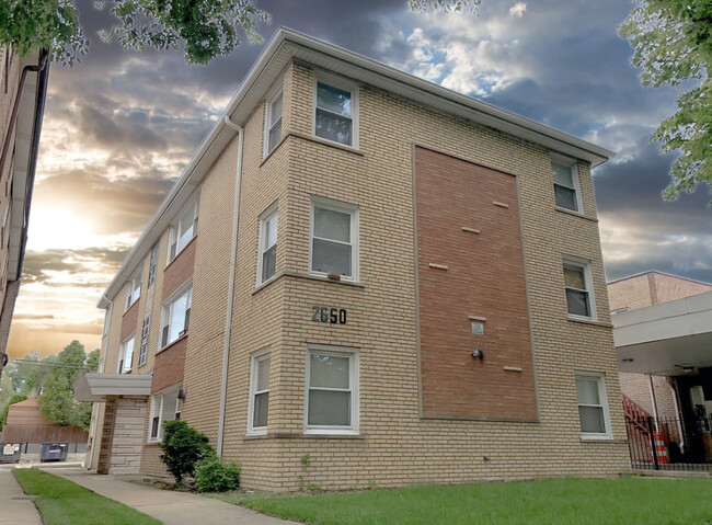 property at 2650 W Touhy Ave