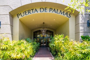 Puerta de Palmas in Coral Gables, FL - Foto de edificio - Building Photo