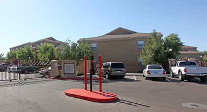 San Lucas Apartments in Tolleson, AZ - Building Photo - Building Photo