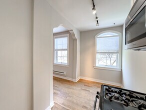 2425 N Kedzie Blvd in Chicago, IL - Building Photo - Building Photo