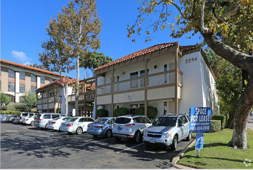 Moore Place in San Diego, CA - Foto de edificio