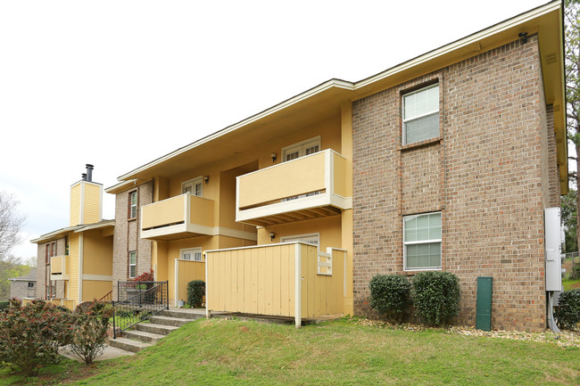 Hunters Ridge in Huntsville, AL - Building Photo - Building Photo