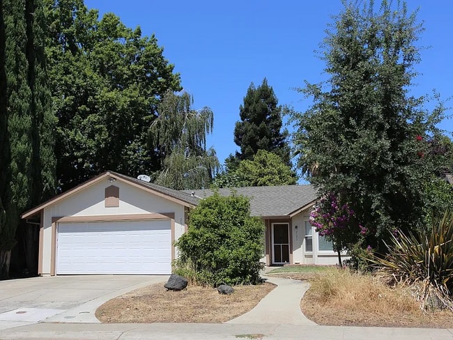 property at 2177 Atrisco Cir