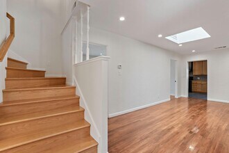 1486 Richards Ave in San Jose, CA - Foto de edificio - Building Photo