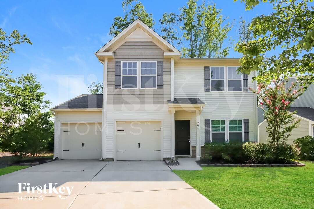 905 Little Dog Ln in Statesville, NC - Foto de edificio