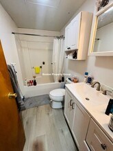1693 Beacon St in Brookline, MA - Building Photo - Building Photo