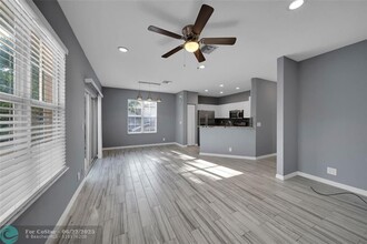 144 Evergrene Pkwy in Palm Beach Gardens, FL - Building Photo - Building Photo