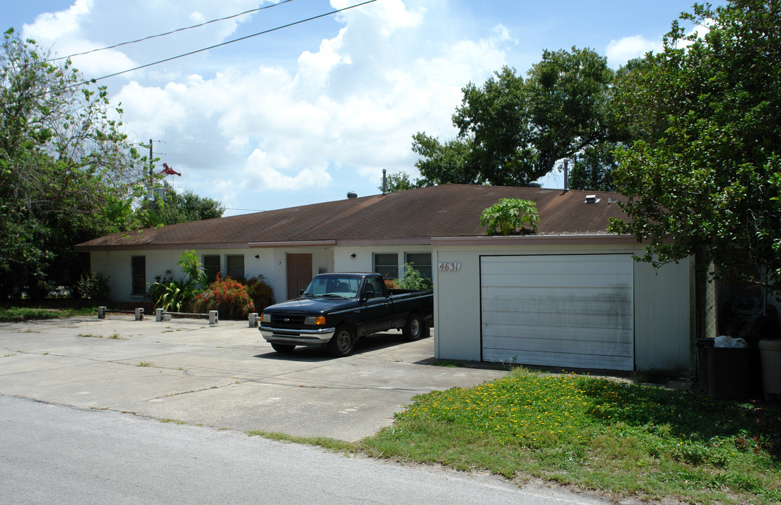 4631 40th St N in St. Petersburg, FL - Building Photo