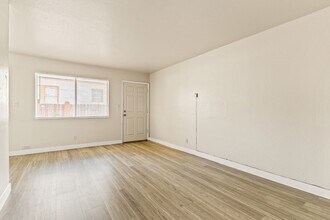 2535 75th Ave in Oakland, CA - Building Photo - Building Photo