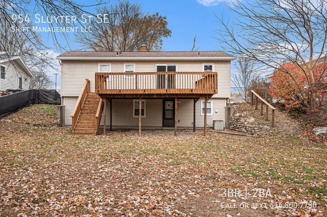 954 Sluyter St SE in Kentwood, MI - Building Photo - Building Photo