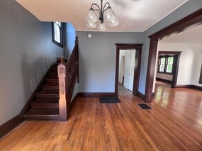 425 Fuller Ave SE in Grand Rapids, MI - Building Photo - Building Photo