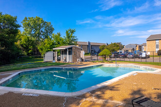 Tri Pointe Square in Mesquite, TX - Foto de edificio - Building Photo