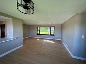 21795 Longview Dr in Waukesha, WI - Building Photo - Building Photo