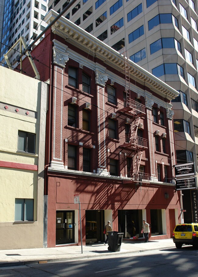 Pyramid West in San Francisco, CA - Building Photo - Building Photo