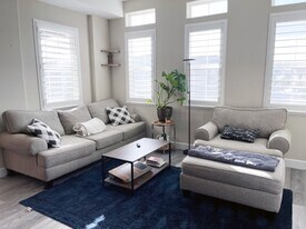 1960 Dark Horse Rd in Reno, NV - Building Photo