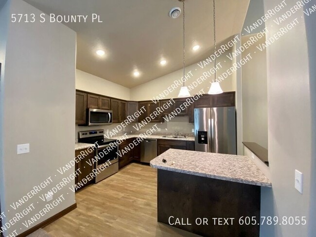 property at 5713 S Bounty Pl
