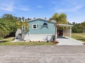 851 Arapaho in Fort Myers Beach, FL - Building Photo