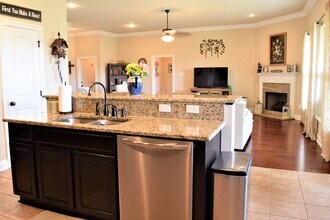 324 Camelback Dr in Bossier City, LA - Building Photo - Building Photo
