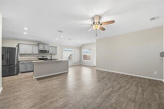 405 Houndstooth Dr in Fort Worth, TX - Building Photo - Building Photo