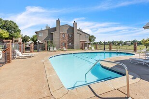 11409 Springhollow Rd in Oklahoma City, OK - Building Photo