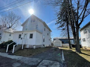 237 W 13th St in Ashland, OH - Building Photo - Building Photo