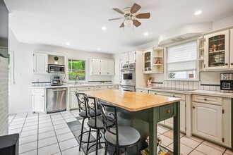 6023 Walhonding Rd in Bethesda, MD - Building Photo - Building Photo