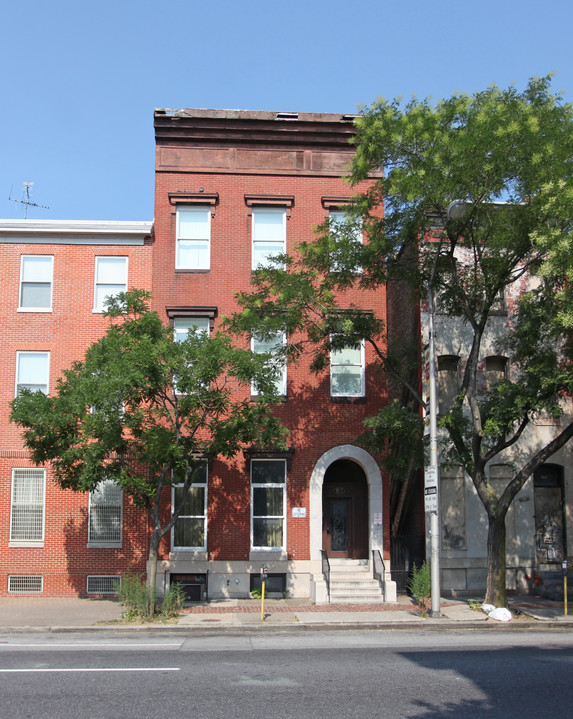 312 N Paca St in Baltimore, MD - Foto de edificio