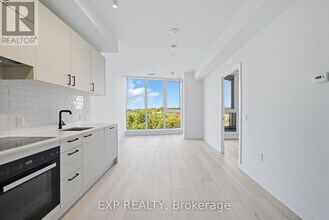 1 Kyle Lowry Rd in Toronto, ON - Building Photo - Building Photo
