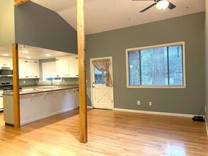 13556 Lee Ln in Nevada City, CA - Building Photo - Building Photo
