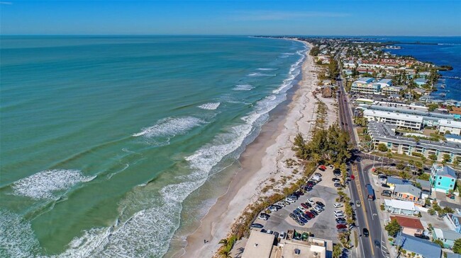 2728 71st St Ct W-Unit -2078 in Bradenton, FL - Foto de edificio - Building Photo