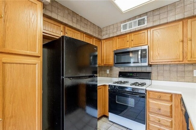 3061 Key Largo Dr in Las Vegas, NV - Building Photo - Building Photo