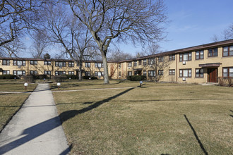 The Willows in Homewood in Homewood, IL - Foto de edificio - Building Photo