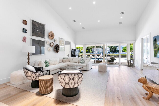 property at 215 Island Dr